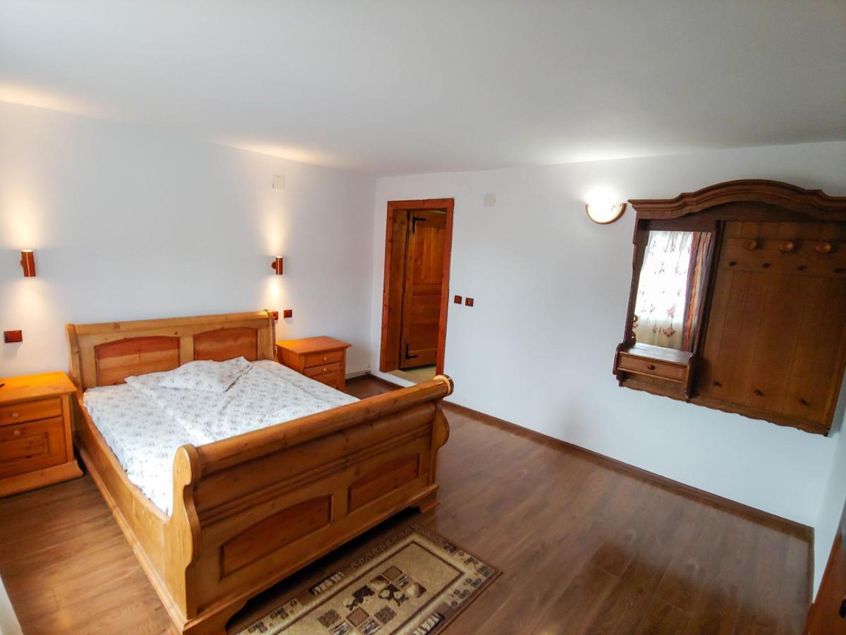Cabana Liliana Arieseni Bagian luar foto