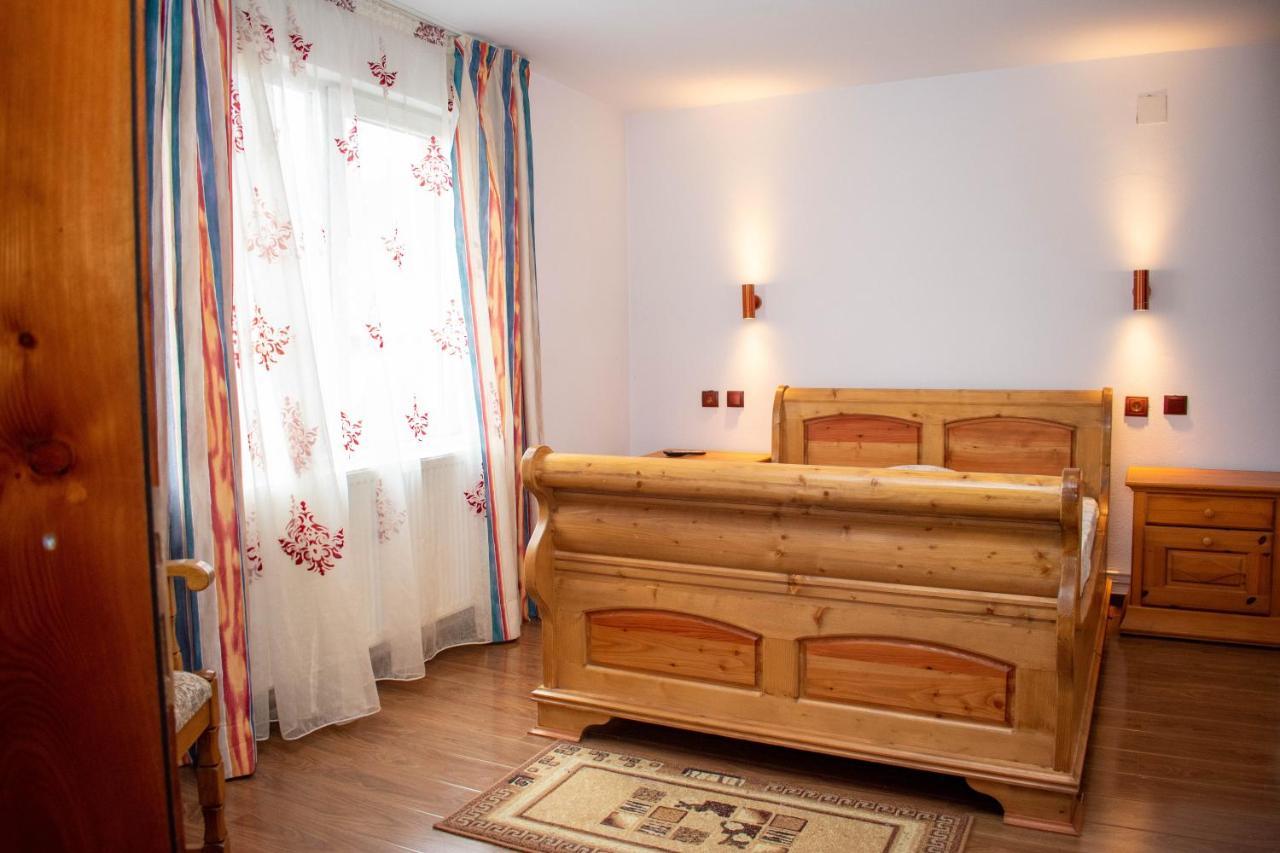 Cabana Liliana Arieseni Bagian luar foto