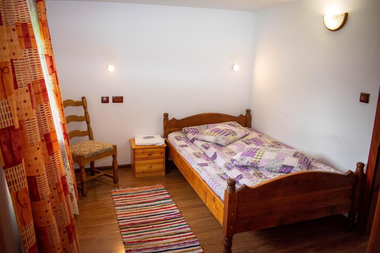 Cabana Liliana Arieseni Bagian luar foto
